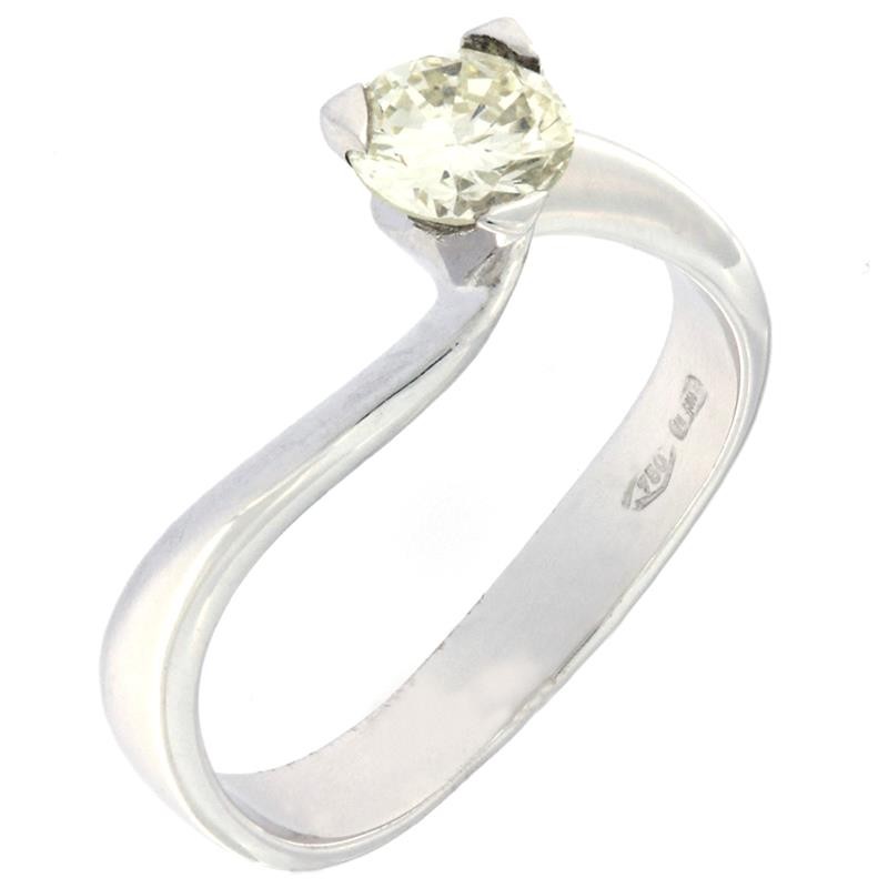 Anello Solitario Donna Oro Bianco 18kt 0161 Diamante Naturale 0.62 ct M-Color SI Peso Oro 3.49 gr Certificato